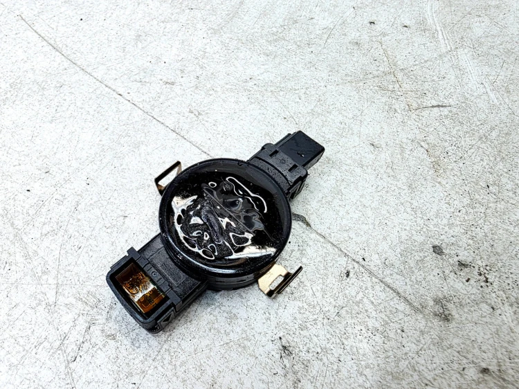 CZUJNIK SENSOR DESZCZU AUDI Q4 E-TRON 89A955555A