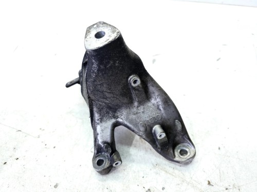 ŁAPA WSPORNIK MOCOWANIE SILNIKA PRAWE AUDI A4 B9 A5 8T Q5 8R 8K0199308BD