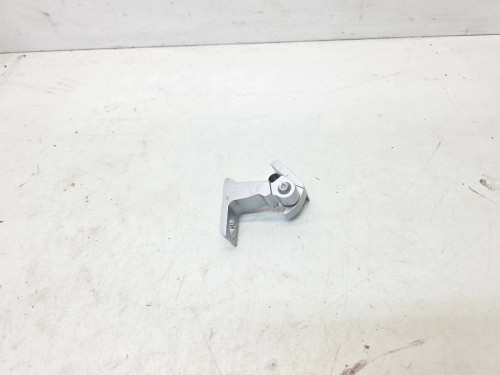 ZAWIAS DRZWI LEWY AUDI A1 8X Q3 8U A3 8V Q4 E-TRON 8X0831403F