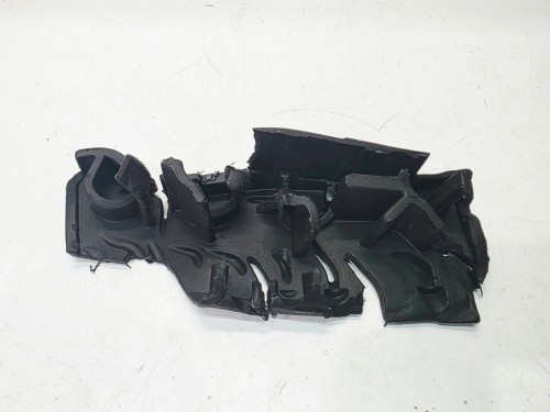 OSŁONA WYGŁUSZENIE WTRYSKÓW AUDI VOLKSWAGEN SEAT SKODA 2.0 TDI 03L103954A