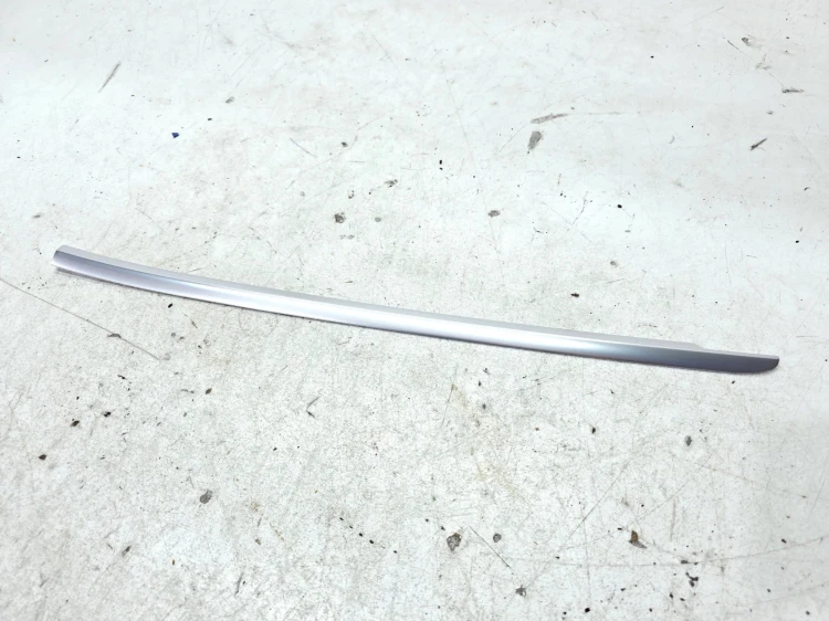 LISTWA CHROM KAROSERYJNA LEWA AUDI Q4 E-TRON 89E853345 3Q7
