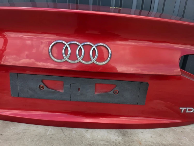 KLAPA TYLNA TYŁ AUDI A4 B8 LIFT SEDAN LY3M 2011-2016 ORYGINAŁ !!!