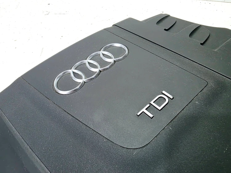 OSŁONA GÓRNA POKRYWA SILNIKA AUDI A4 B8 A5 8T Q5 A6 2.0 TDI 03L103925L 1/26