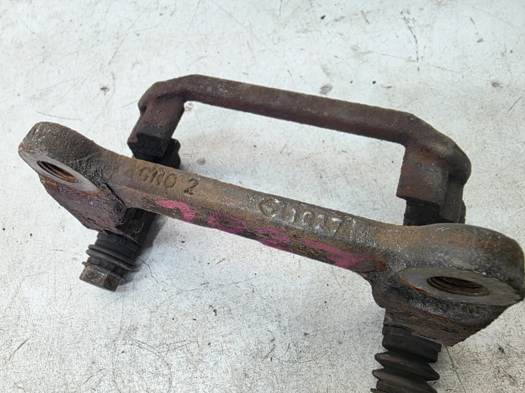JARZMO ZACISKU TYŁ AUDI VW SEAT SKODA 1027-0731A