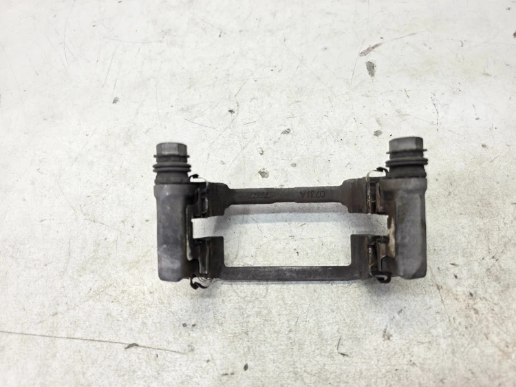 JARZMO ZACISKU TYŁ AUDI VW SEAT SKODA 1510-0731A
