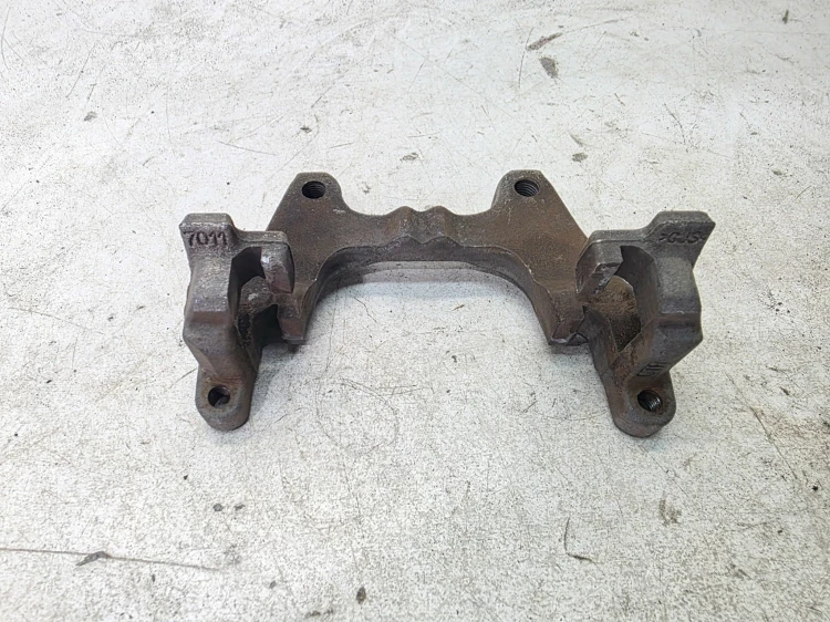 JARZMO ZACISKU TYŁ AUDI VW SEAT SKODA 7011 CTR PO TARCZE 300 MM