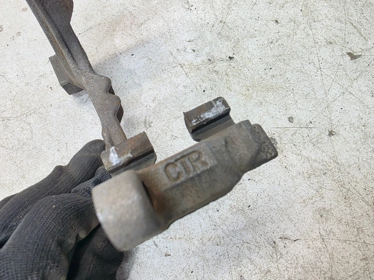 JARZMO ZACISKU TYŁ AUDI VW SEAT SKODA 7011 CTR PO TARCZE 300 MM