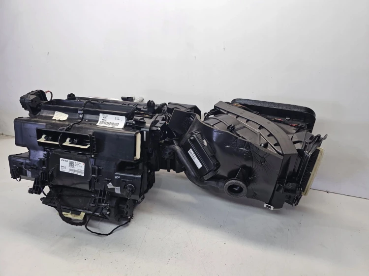 NAGRZEWNICA KOMPLETNA AUDI Q5 80A FY 80B816005R