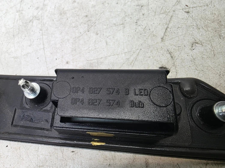 PODŚWIETLENIE OBUDOWA TABLICY AUDI A3 8P A4 B6 B7 A6 C6 8P4827574B