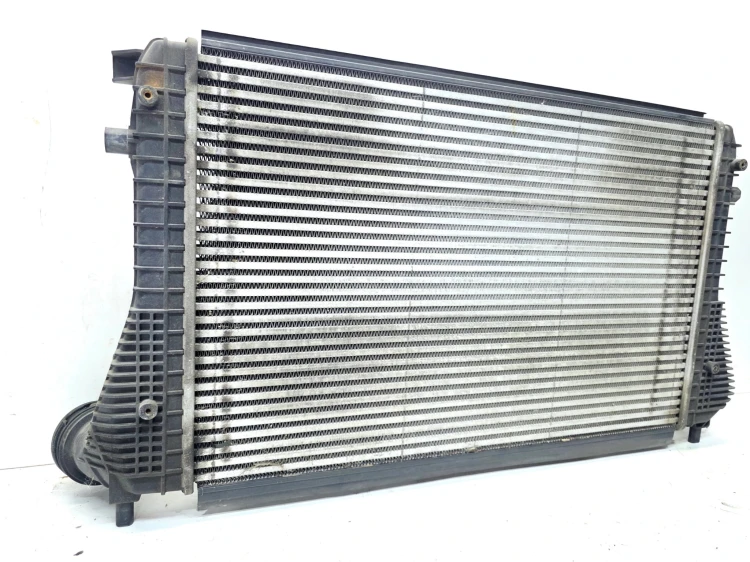 CHŁODNICA POWIETRZA INTERCOOLER AUDI VOLKSWAGEN SEAT SKODA 1K0145803AG