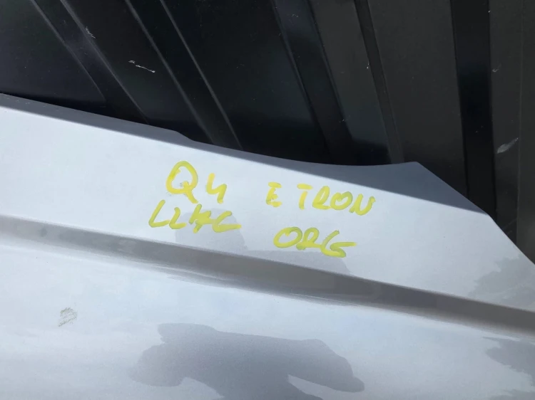 BŁOTNIK PRAWY PRZÓD AUDI Q4 E-TRON SPORTBACK LZ7G ORYGINAŁ !!!