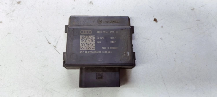 STEROWNIK POMPY PALIWA AUDI A6 C8 A7 4K0906121B