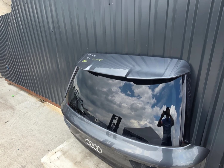 KLAPA TYLNA TYŁ AUDI Q7 4M S LINE LZ7S ORYGINAŁ !!!