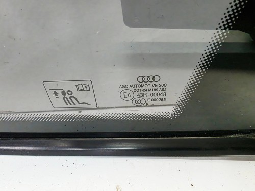 SZYBA KAROSERYJNA PRAWY TYŁ AUDI Q5 8R 2009R FOLIA CHROM
