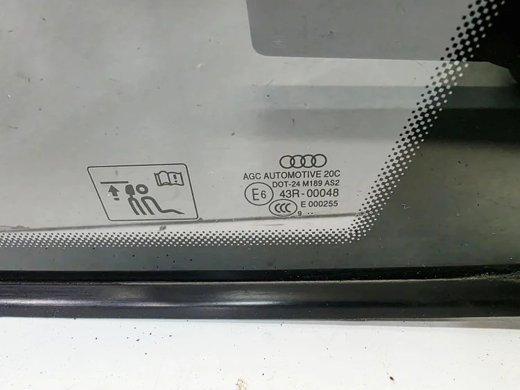 SZYBA KAROSERYJNA PRAWY TYŁ AUDI Q5 8R 2009R FOLIA CHROM