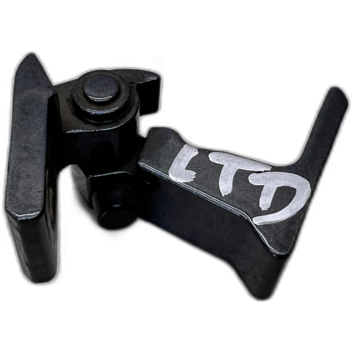 ZAWIAS DRZWI LEWY DOLNY AUDI Q7 4M 8S0833403A