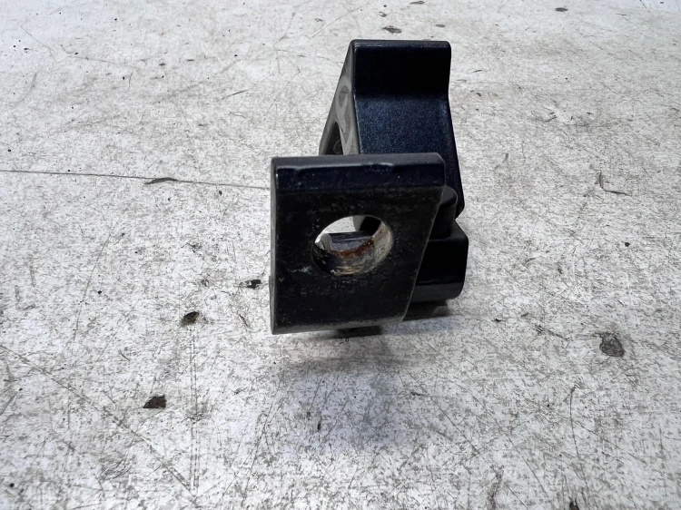 ZAWIAS DRZWI LEWY DOLNY AUDI Q7 4M 8S0833403A