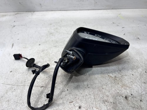 LUSTERKO ZEWNĘTRZNE PRAWE AUDI A3 8V 8V3 8V4 LY9T 6 PIN EU