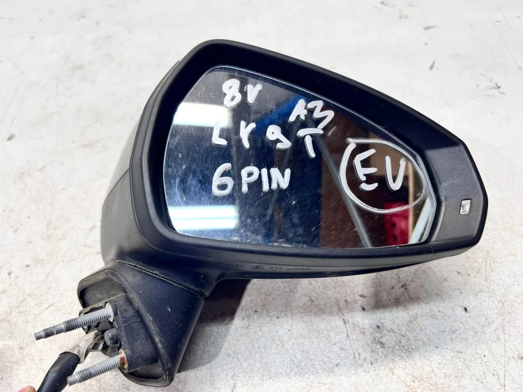 LUSTERKO ZEWNĘTRZNE PRAWE AUDI A3 8V 8V3 8V4 LY9T 6 PIN EU
