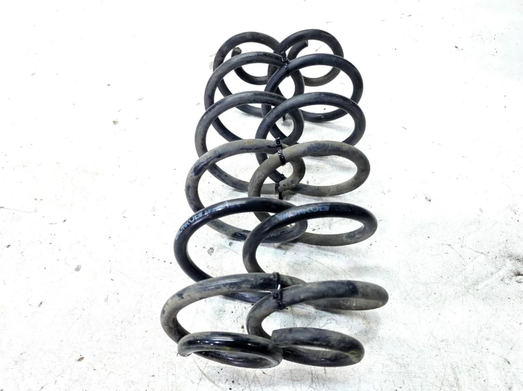 SPRĘŻYNY TYŁ TYLNE LEWA I PRAWA AUDI A4 B8 A5 8T 12MM X 370MM MONROE SP3926