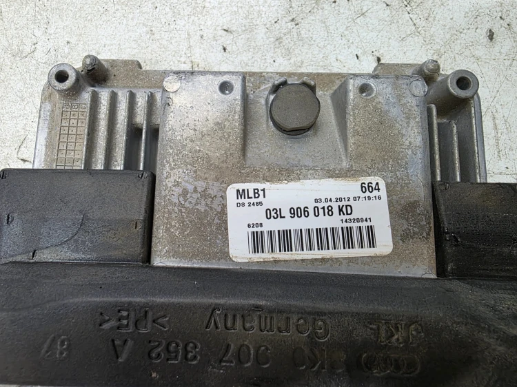 KOMPUTER STEROWNIK SILNIKA AUDI A4 B8 A5 8T 2.0 TDI 03L906018KD