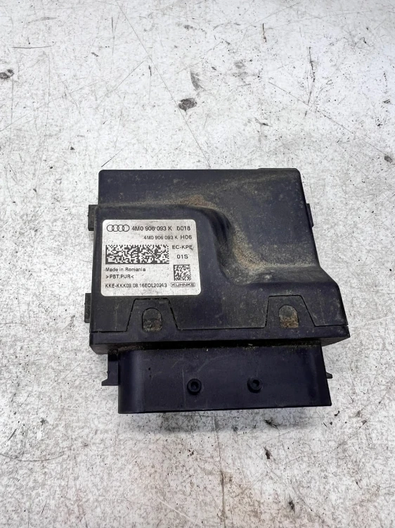 MODUŁ STEROWNIK POMPY PALIWA AUDI Q7 4M 4M0906093K