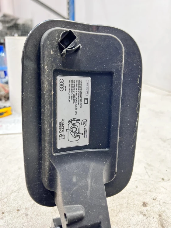 KLAPKA WLEWU PALIWA AUDI Q7 4M 4M0809906E LZ7S