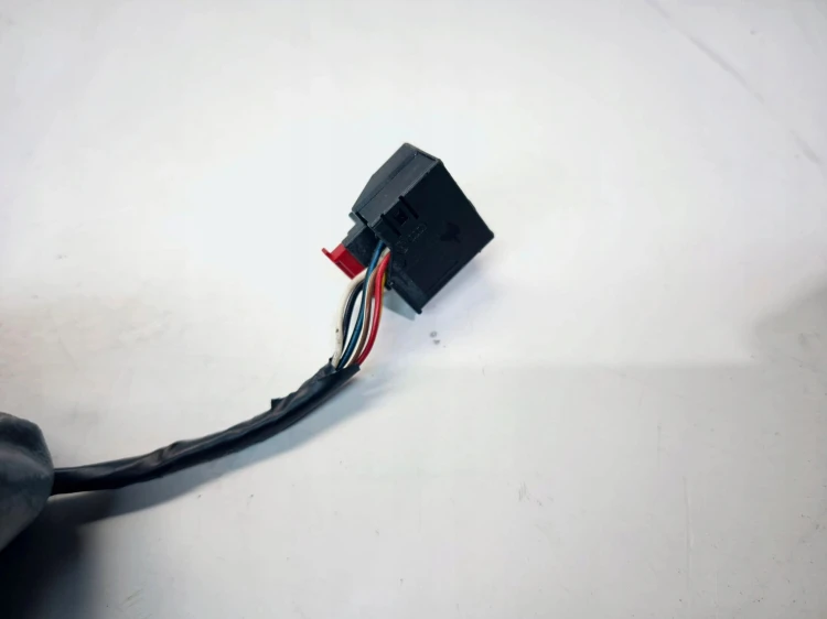 LUSTERKO ZEWNĘTRZNE PRAWY PRZÓD AUDI A3 8P LIFT LZ9Y 6PIN 8P3 UK