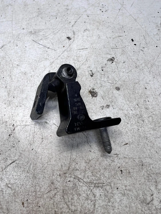 ZAWIAS DRZWI PRAWY GÓRNY AUDI Q7 4M 4M0831404A