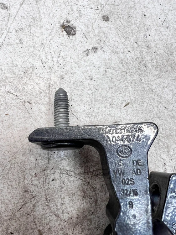 ZAWIAS DRZWI PRAWY GÓRNY AUDI Q7 4M 4M0831404A