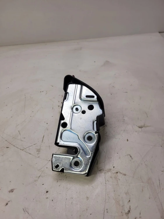 ZAMEK KANAPY PRAWY TYŁ AUDI A3 8P VW 1K0885682F