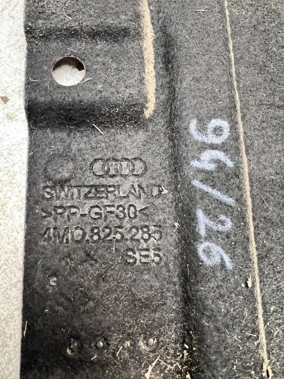 OSŁONA PODWOZIA AUDI Q7 4M 4M0825285 94/26