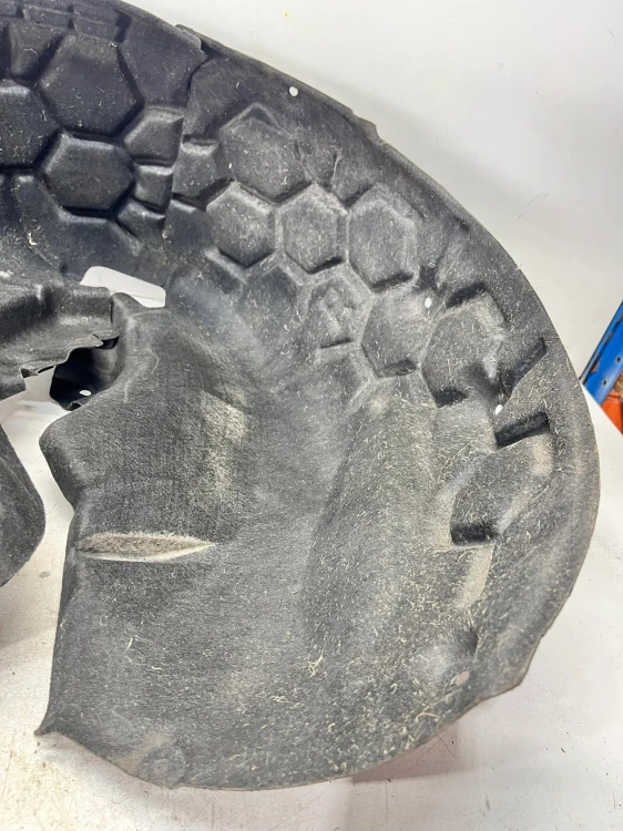 NADKOLE MATERIAOWE PRAWY TYŁ AUDI Q7 4M 4M0810172G