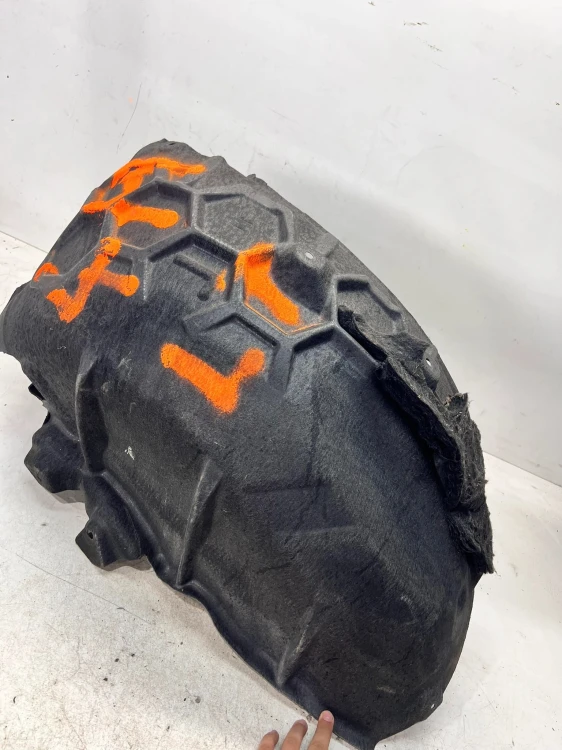 NADKOLE MATERIAOWE LEWY TYŁ AUDI Q7 4M 4M0810171G