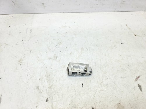 ZAWÓR ROZPRĘŻNY KLIMATYZACJI AUDI A3 8V 5Q1820103G