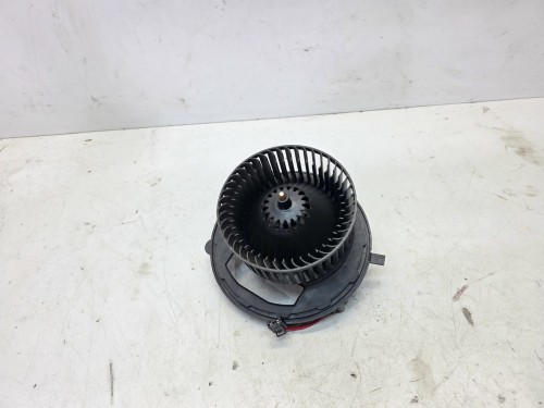 WENTYLATOR DMUCHAWA NAGRZEWNICY AUDI VOLKSEAGEN SEAT SKODA 5Q1819021B