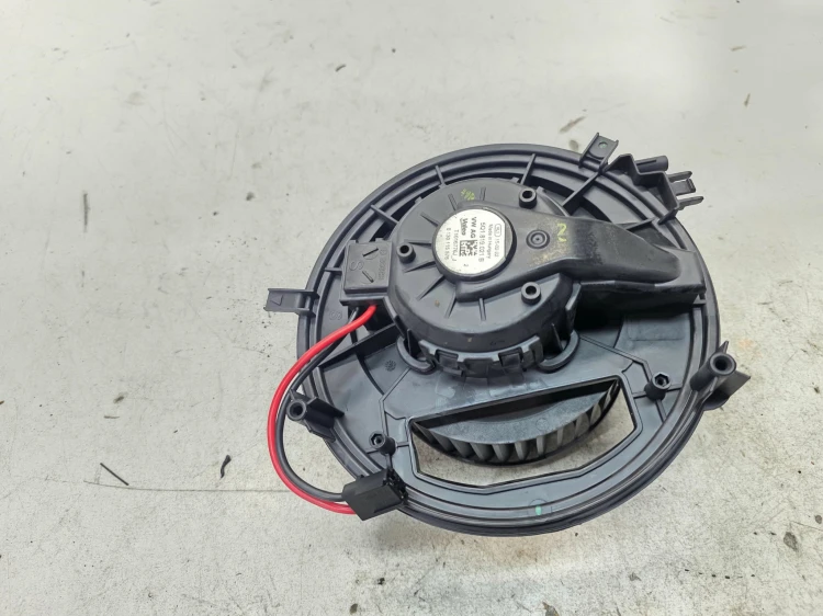 WENTYLATOR DMUCHAWA NAGRZEWNICY AUDI VOLKSEAGEN SEAT SKODA 5Q1819021B