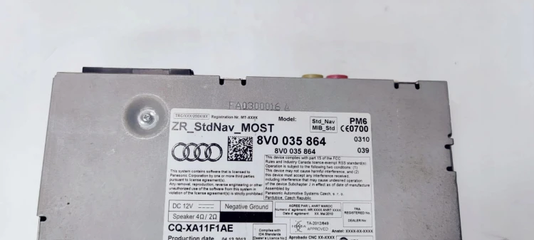 AUDI MULIMEDIA NAWIGACJI CZYTNIK KART SD AUDI A3 8V 8V0035864 8V0035864