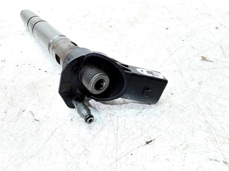 WTRYSK WTRYSKIWACZ PALIWA AUDI A4 B9 A5 A6 C7 Q7 4M 3.0 TDI 059130277ED