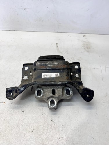 ŁAPA PODUSZKA SKRZYNI BIEGÓW AUDI A3 8V VW SEAT SKODA 5Q0199555T