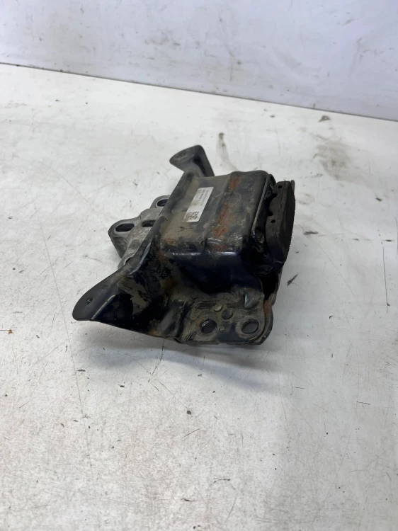 ŁAPA PODUSZKA SKRZYNI BIEGÓW AUDI A3 8V VW SEAT SKODA 5Q0199555T