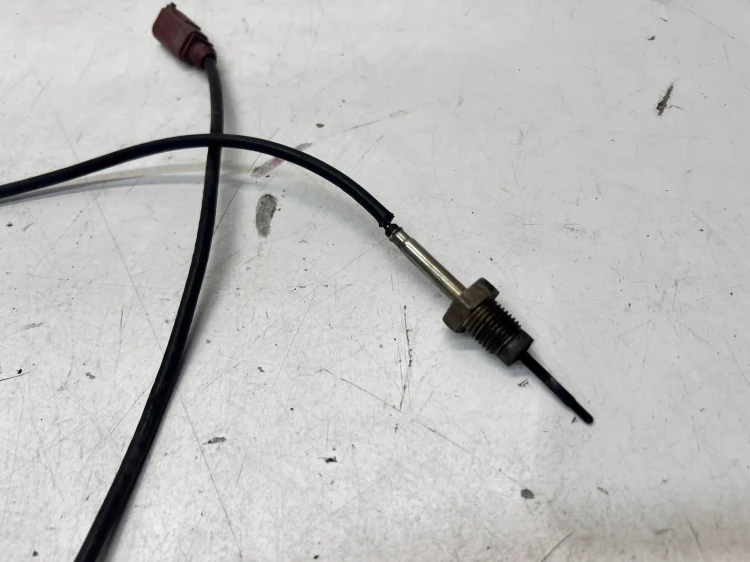 CZUJNIK TEMPERATURY SPALIN SONDA AUDI A3 8V VW SKODA SEAT 04L906099AB