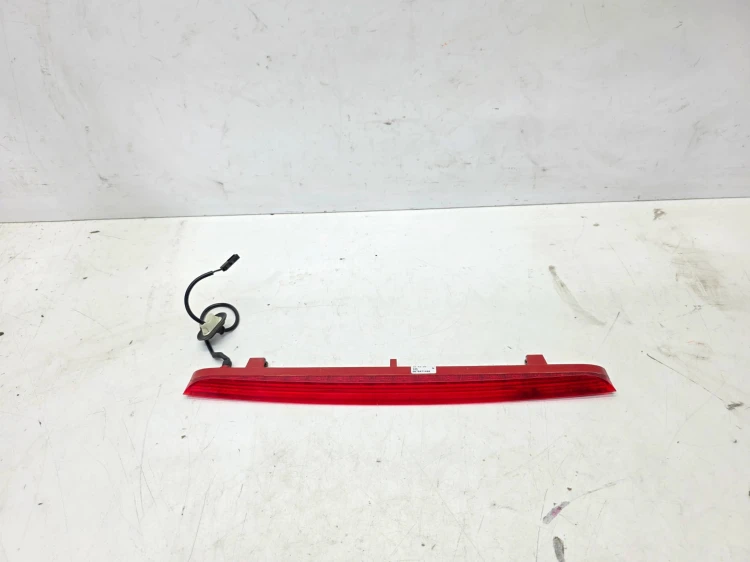 ŚWIATŁO STOP STOPU AUDI A3 8V S-LINE 8V0945097B