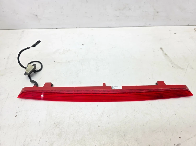ŚWIATŁO STOP STOPU AUDI A3 8V S-LINE 8V0945097B