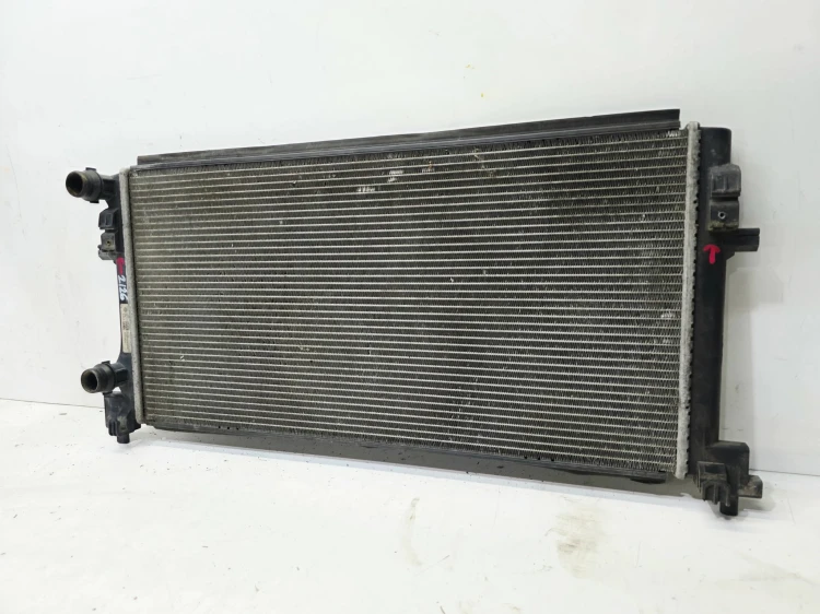 CHŁODNICA WODY PŁYNU AUDI A3 8V VOLKSWAGEN SEAT SKODA 5Q0121251EC 2/26