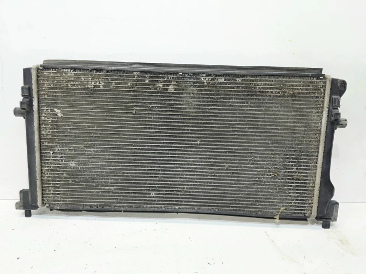CHŁODNICA WODY PŁYNU AUDI A3 8V VOLKSWAGEN SEAT SKODA 5Q0121251EC 2/26