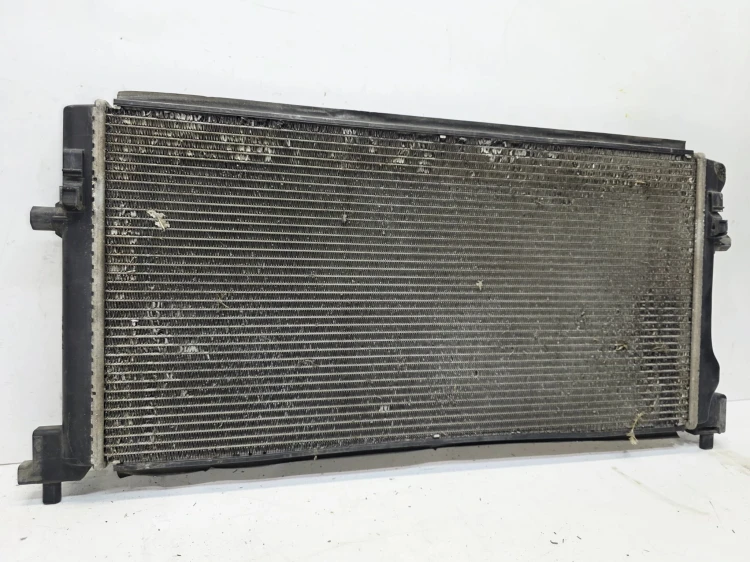 CHŁODNICA WODY PŁYNU AUDI A3 8V VOLKSWAGEN SEAT SKODA 5Q0121251EC 2/26