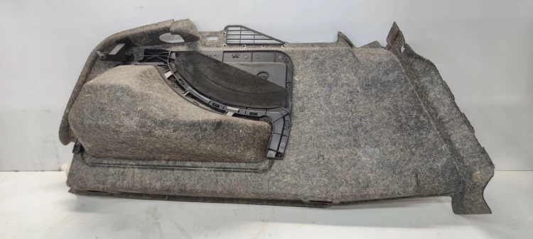 BOCZEK BAGAŻNIKA PRAWY AUDI A5 COUPE 8T0863888E CA9