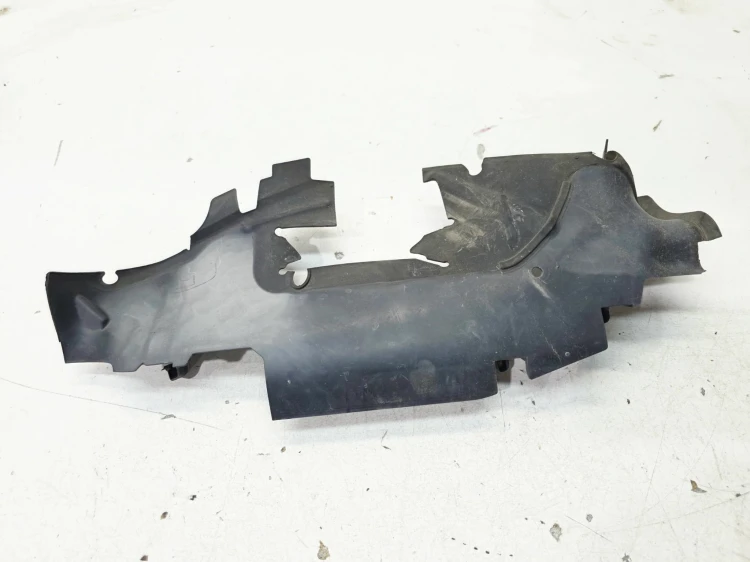 KIEROWNICA POWIETRZA LEWA AUDI A3 8V 8V0121283A