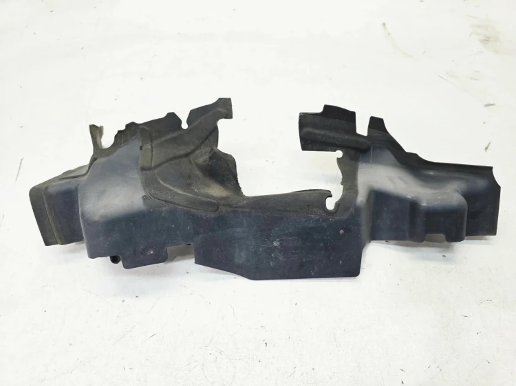 KIEROWNICA POWIETRZA PRAWA AUDI A3 8V 8V0121284A